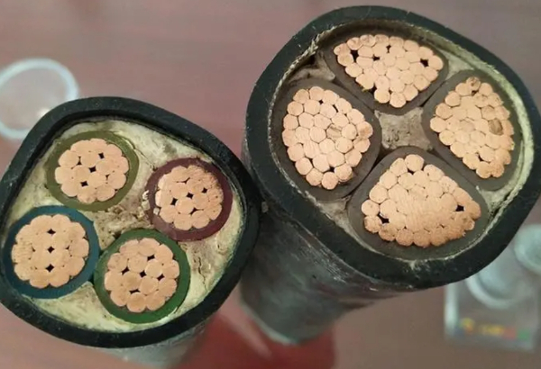 南方一線電線電纜淺談高柔性電纜發(fā)生火災(zāi)事故的原因.jpg 南方一線電線電纜淺談高柔性電纜發(fā)生火災(zāi)事故的原因.jpg